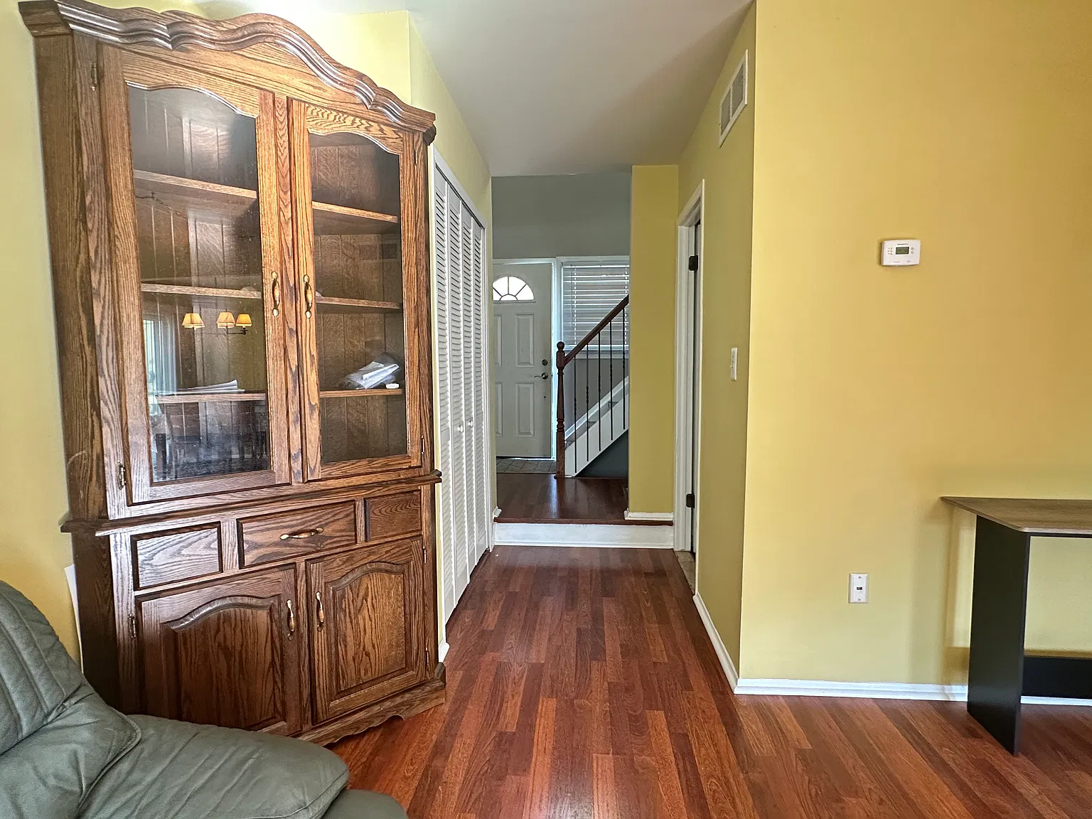 3 bed, 1.5 bath, 1487 sqft, $1,900 — Photo 3