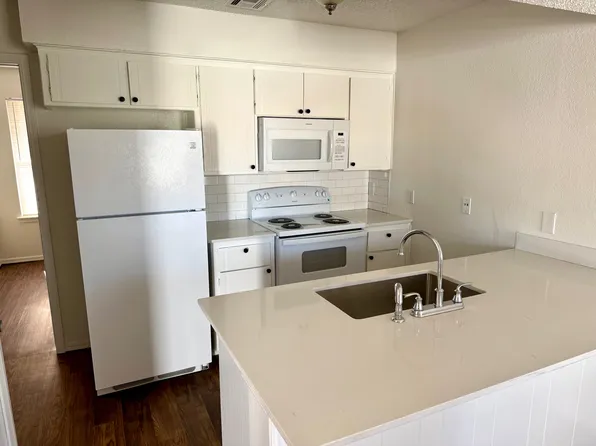 450 Wimbledon Rd #6A, Edmond, OK 73003