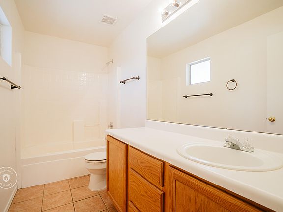 4th image of 15136 W Honeysuckle Ln