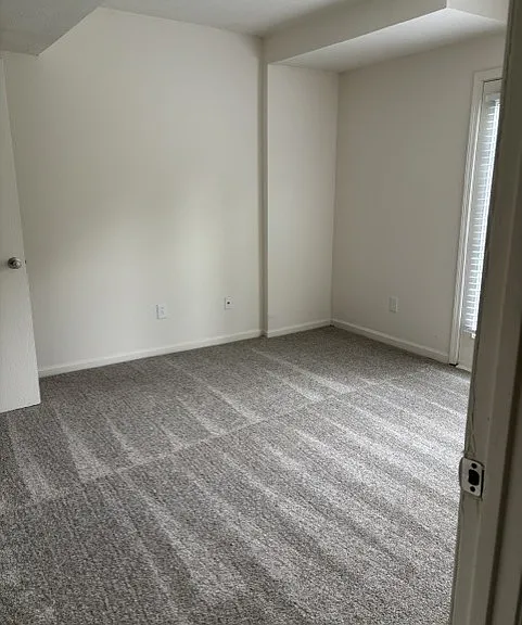 1165 Mount Rushmore Way #B — Photo 17