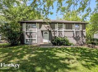 605 NE Sunnyside School Rd, Blue Springs, MO 64014