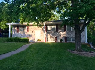 1215 Pondarosa Dr, Jefferson City, MO 65109