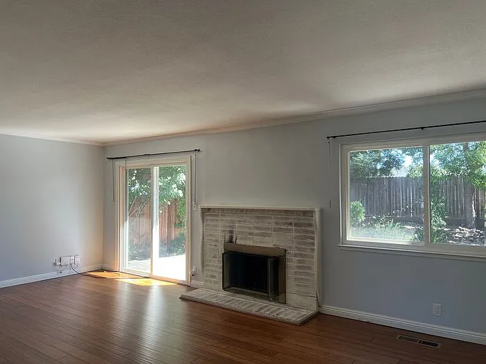2331 Saint George Dr — Photo 11