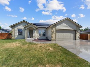760 SW Josephine St, Mountain Home, ID 83647