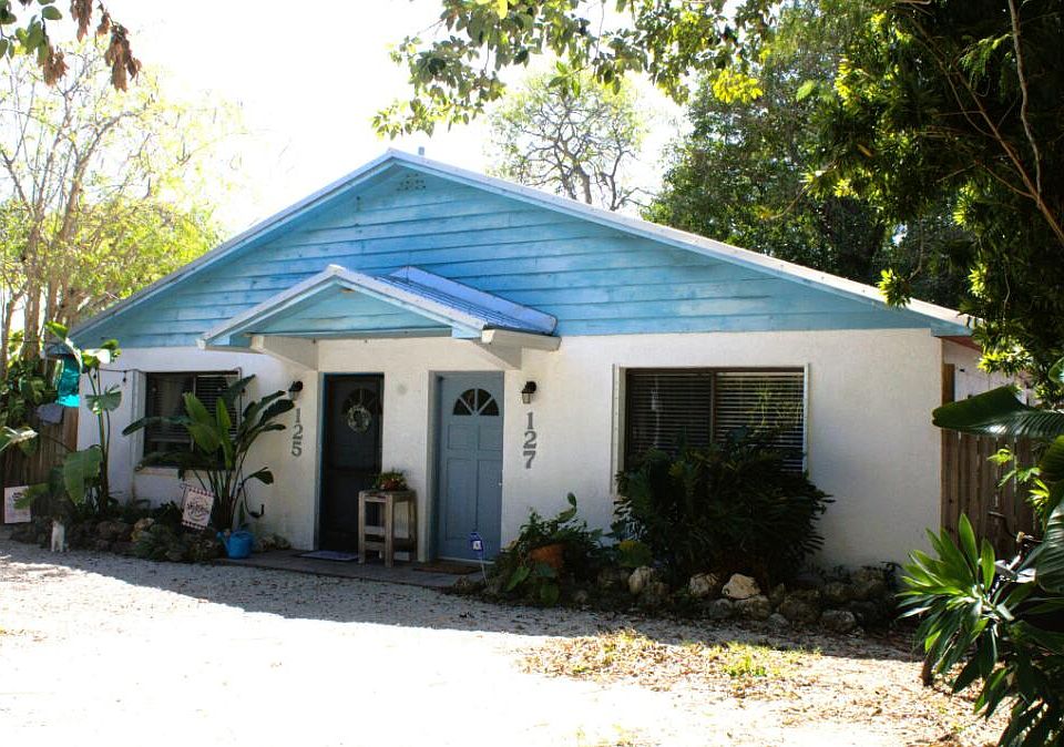 1st image of 125-127 Casa Court Dr
