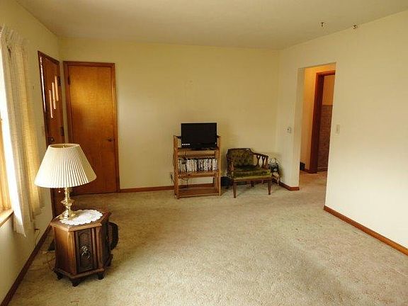 2nd image of 1203 S Center St