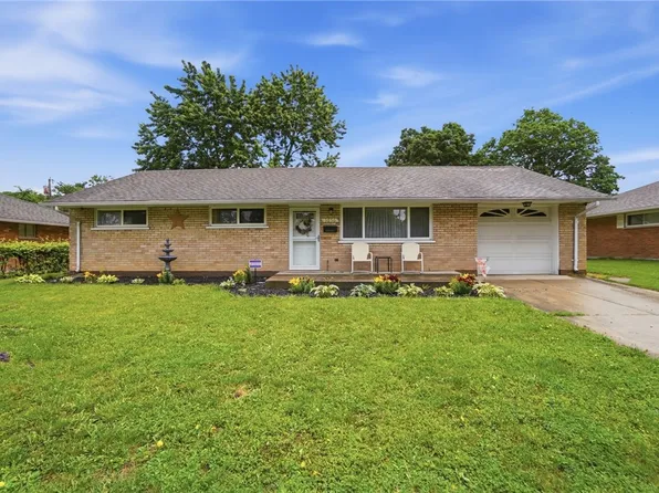 3856 Hertland Dr, Kettering, OH 45439
