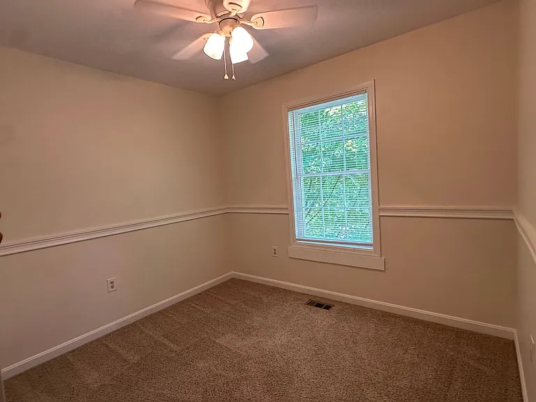 111 Fox Ct — Photo 18