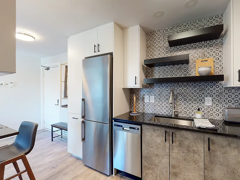 238 Carruthers Ave #301 — Photo 3