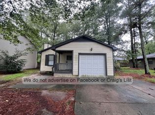 516 Crooked Creek Ct, Fayetteville, NC 28301