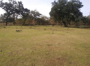 192 Hunters Ln, Sweeny, TX 77480