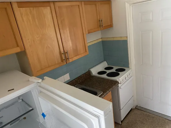 1045 SW 5th St APT 11, Miami, FL 33130