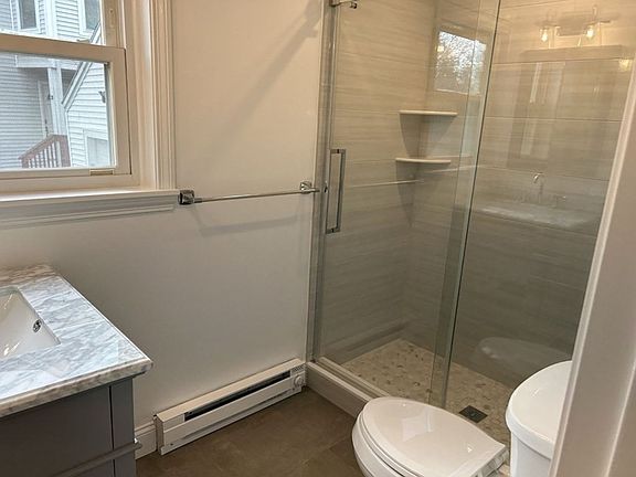 3rd image of 30 Beecher Pl #1