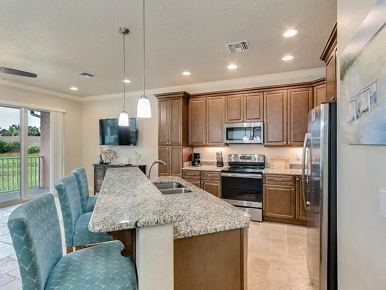 211 Ivory Coral Ln — Photo 3