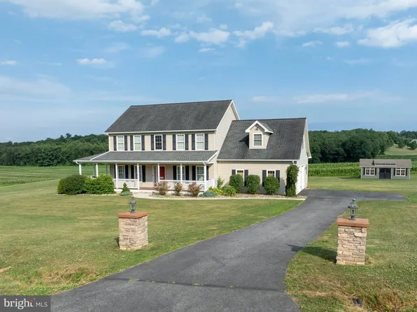 2551 Majestic Dr, Tyrone, PA 16686