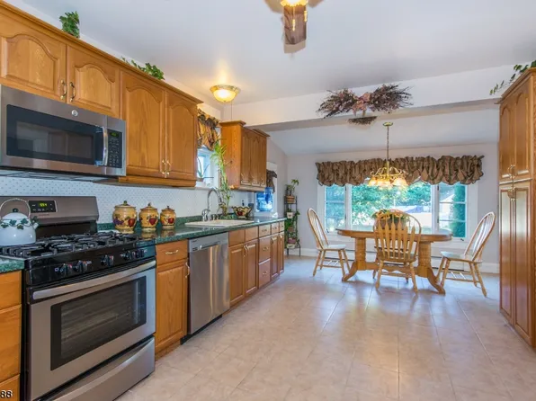 10 Wantage Ave, Branchville, NJ 07826