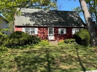 145 Cleveland Ave, Staten Island, NY 10308