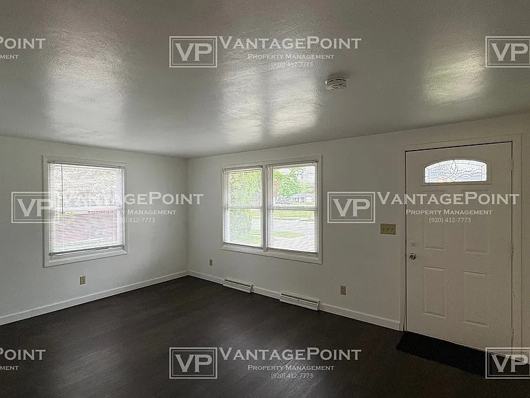 1523 Ridgeway Dr — Photo 6
