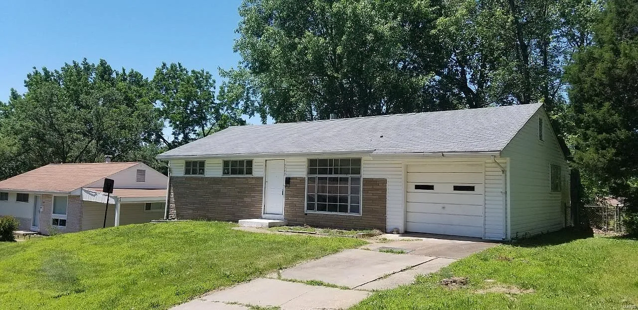 7733 Paddington Dr photo 1