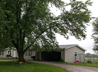 518 E Myrtle St, Mason City, IL 62664