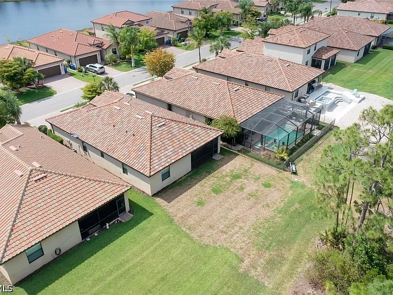 10973 Cherry Laurel Dr — Photo 13