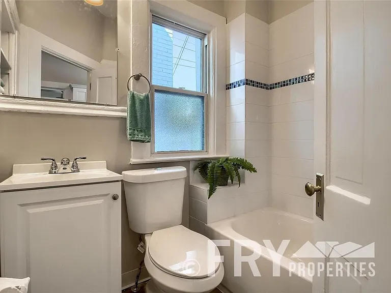 725 S Lincoln St #A — Photo 11
