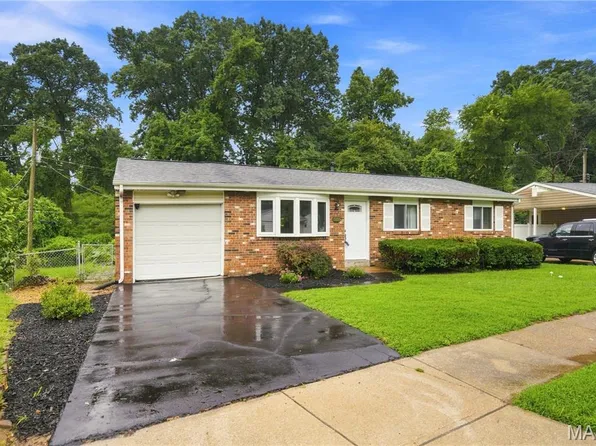 10320 Meath Dr, Saint Louis, MO 63123