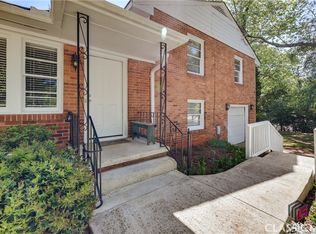 1090 W Lake Dr, Athens, GA 30606