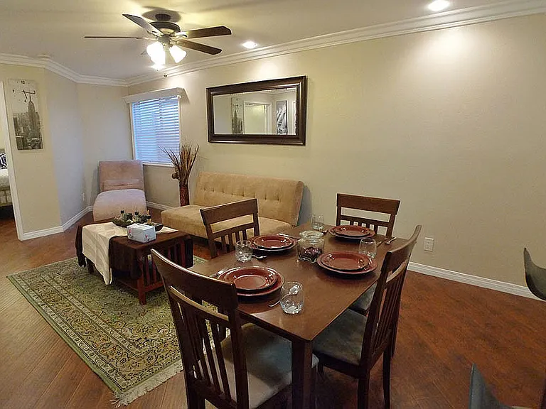 Villa De Adel Apts — Photo 81