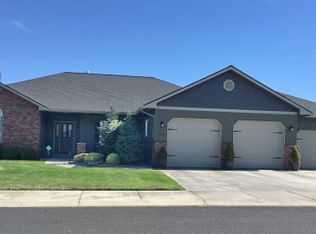 8702 W Arlington Ave, Yakima, WA 98908