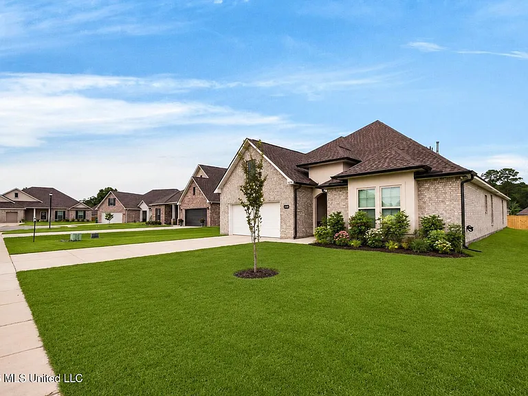 14248 Cygnet Cv — Photo 46