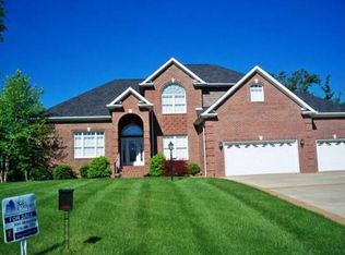 1235 Pillar Chase, Paducah, KY 42001