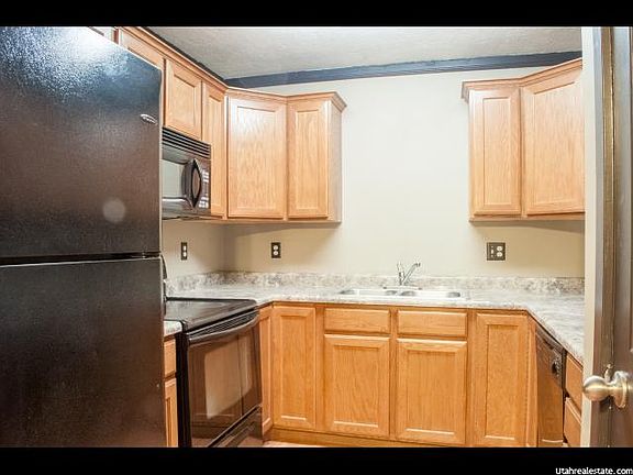 4th image of 1484 W Westbury Way #6