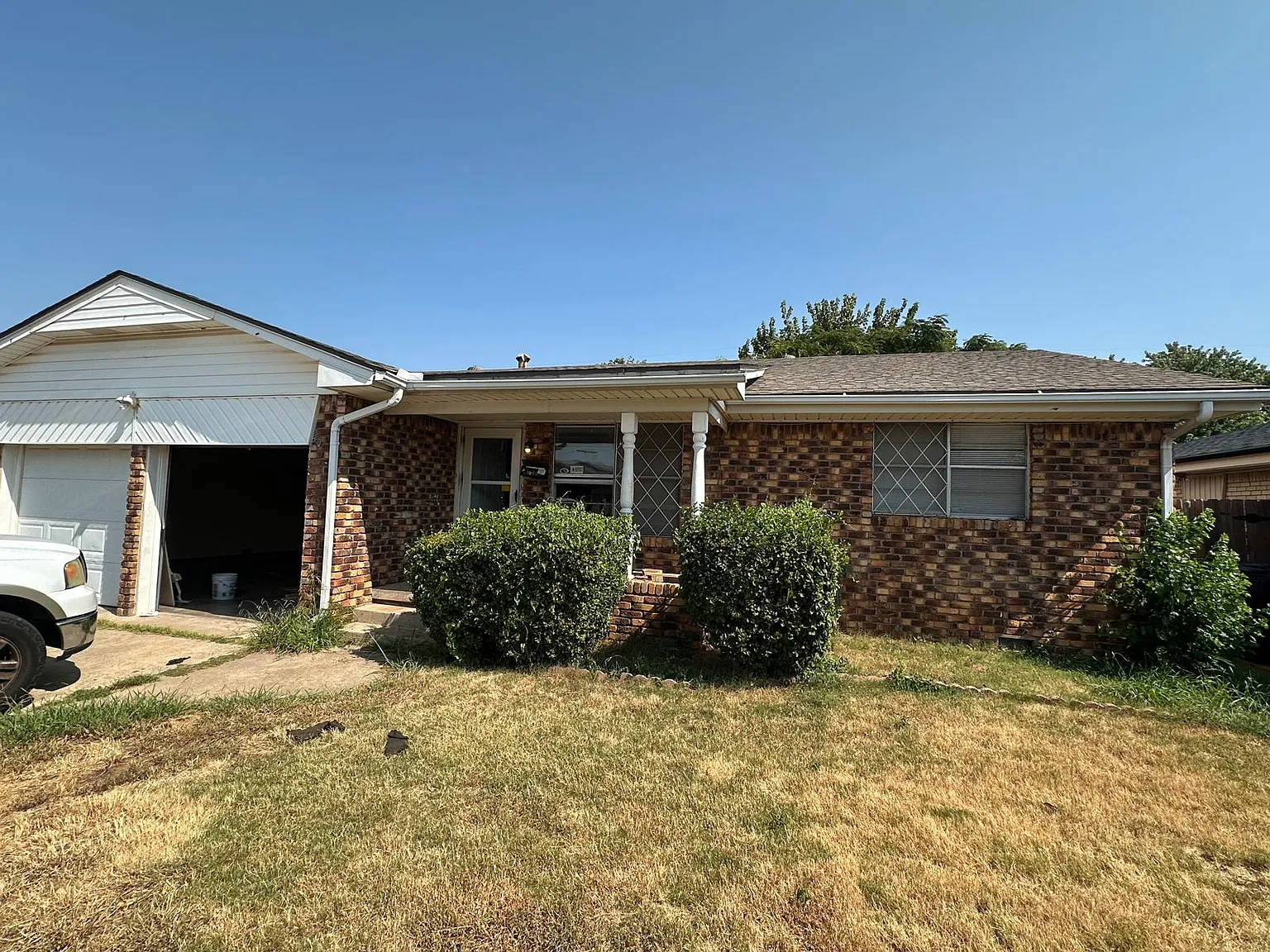 3 bed, 1.5 bath, 1100 sqft, $1,250 — Photo 1