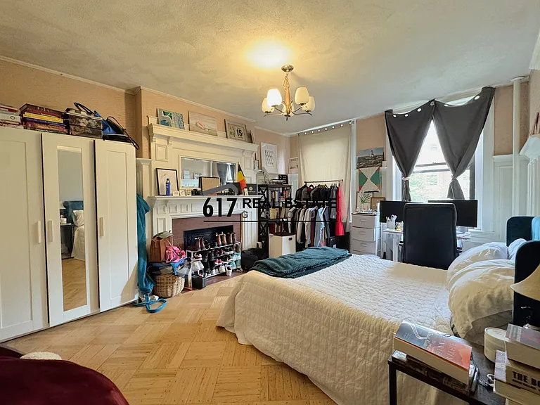 30 Claflin Rd — Photo 6
