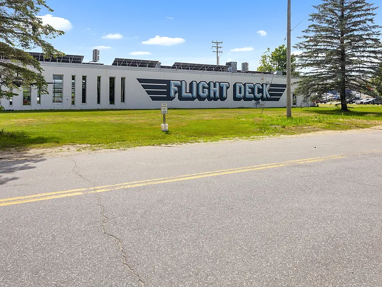 Flight Deck Brewing