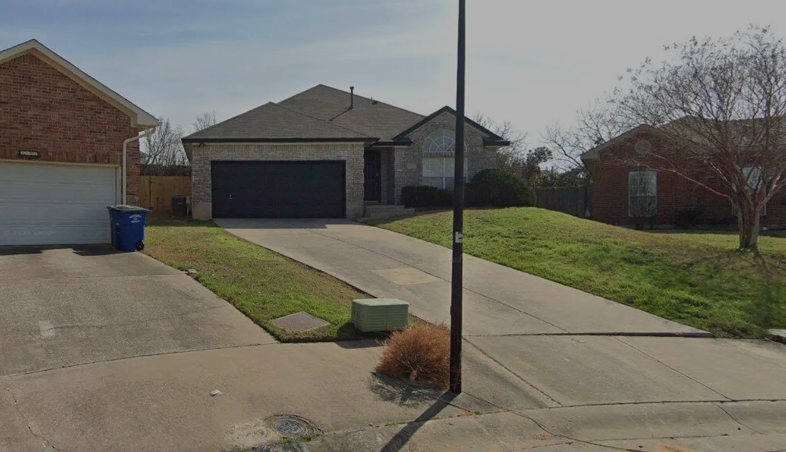 4 bed, 1930 sqft, $2,500 — Photo 1