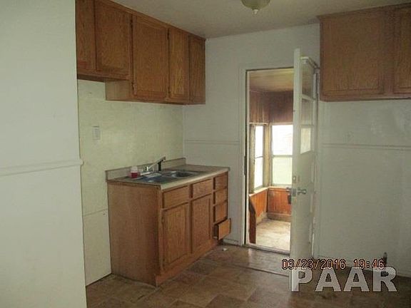 5th image of 3022 W Ann St
