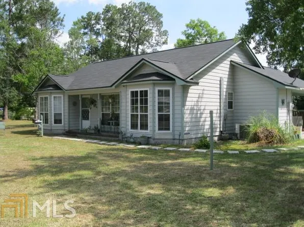 172 Pinehurst Dr, Folkston, GA 31537