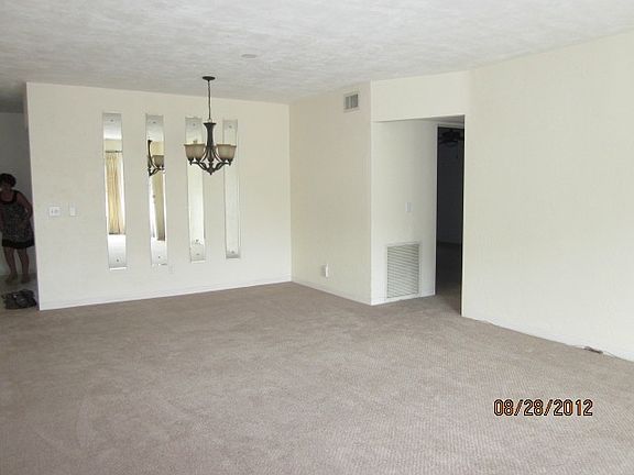 3rd image of 2001 World Parkway Blvd APT 25