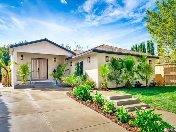 22120 Costanso St, Woodland Hills, CA 91364