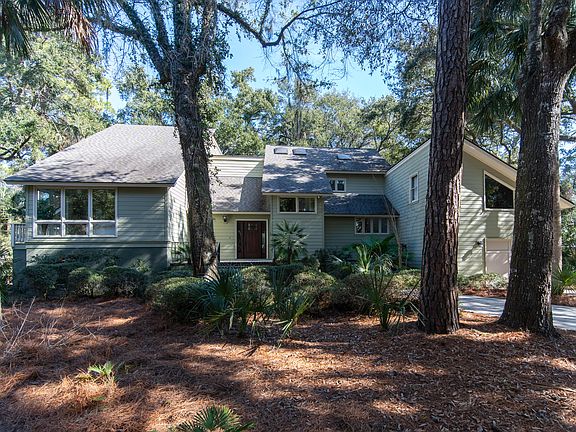 2nd image of 40 Greensward Rd