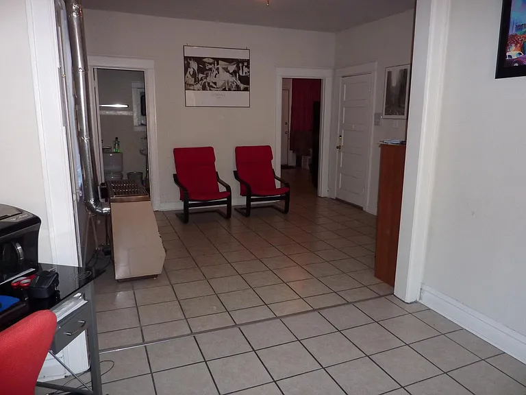 2249 S California Ave #2F — Photo 4