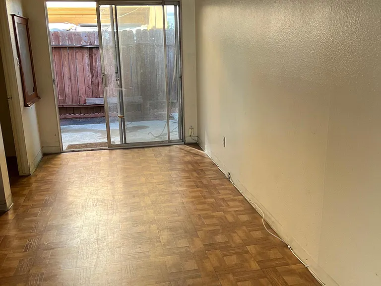 14331 Village Way — Photo 3