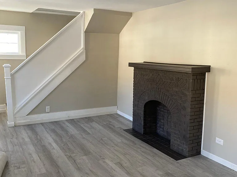 18 Cameron Ave — Photo 6