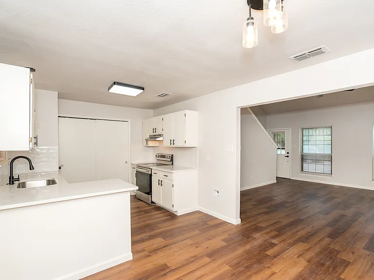 731 Garden Meadow Dr — Photo 7