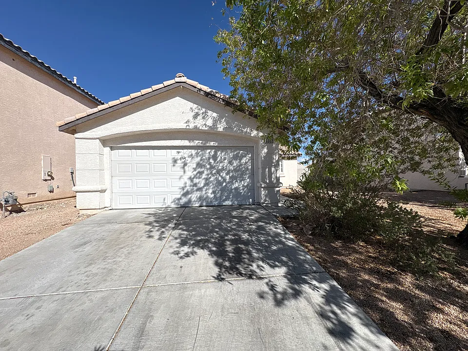 3322 Old Sorrel Ct