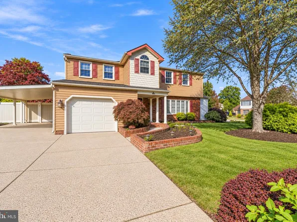 6 Hampton Dr, Clementon, NJ 08021
