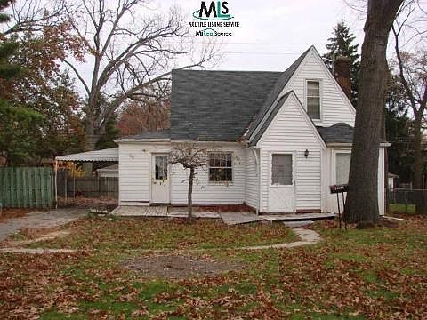 1st image of 24044 Meadowlark St