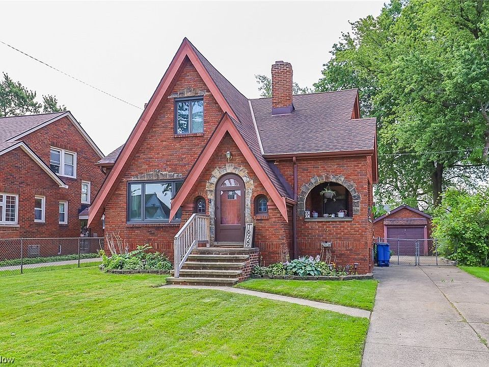 1st image of 16929 Woodbury Ave
